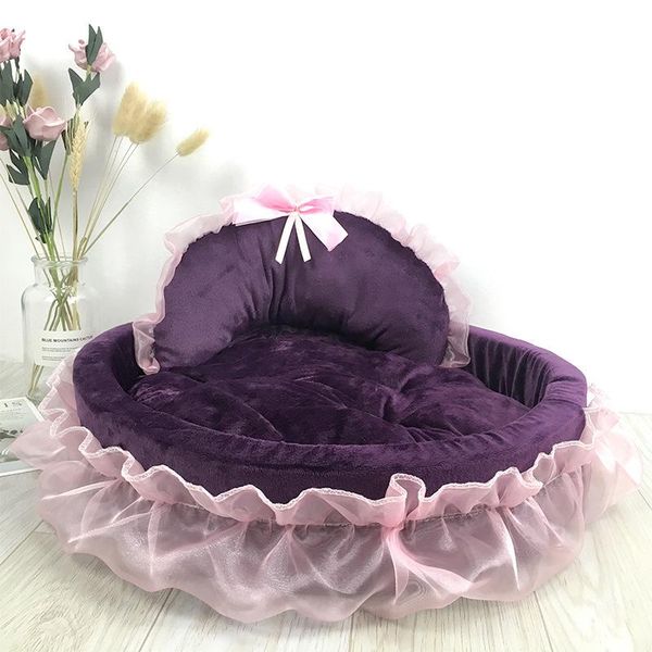 2021 new creative princess style dog mat cushions round pet bed house pad for small cat dog nest warm deep sleeping cushion
2021 new creative princess style dog mat cushions round pet bed house pad for small cat dog nest warm deep sleeping cushion