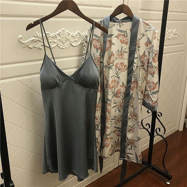 silk pyjamas for women floral womens pajama set 2020 women's nightie satin sleepwear v-neck home suit pijama mujer 2 piece1, Black;red
silk pyjamas for women floral womens pajama set 2020 women's nightie satin sleepwear v-neck home suit pijama mujer 2 piece1, Black;red
