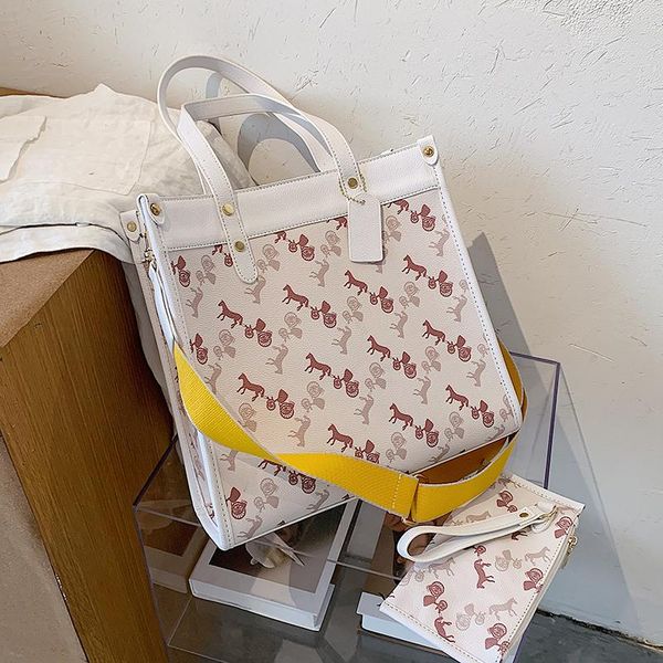 women's bag 2020 designer bag fashion bucket handbag & unusual shoulder tote width 31cm height 31cm
women's bag 2020 designer bag fashion bucket handbag & unusual shoulder tote width 31cm height 31cm