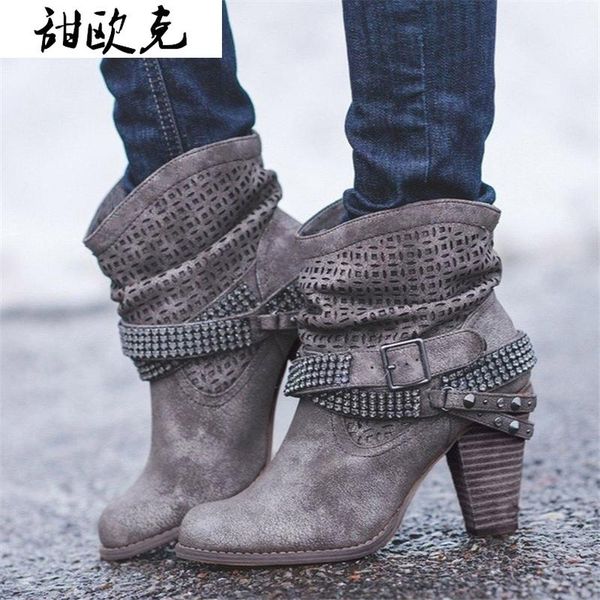 2020 fashion women boots winter women's ankle boots women snow short pu leather ankle rivet shoes, Black
2020 fashion women boots winter women's ankle boots women snow short pu leather ankle rivet shoes, Black