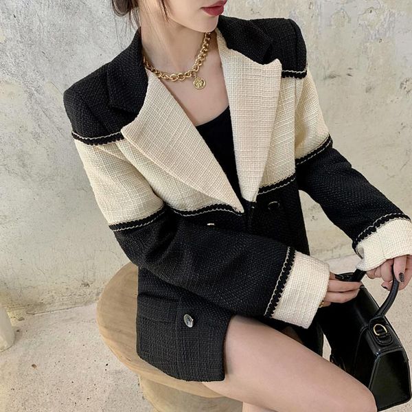 white patchwork ladies tweed coat fashion trend splicing woolen women 2021 new retro fall winter black
white patchwork ladies tweed coat fashion trend splicing woolen women 2021 new retro fall winter black