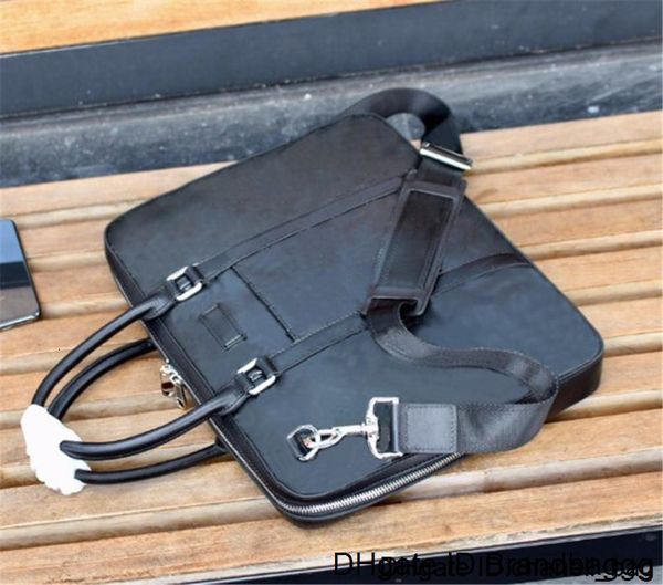 luxury shoulder bag men's bags designer handbag fashion briefcases genuine leather attache case good match handsome newset.9
luxury shoulder bag men's bags designer handbag fashion briefcases genuine leather attache case good match handsome newset.9