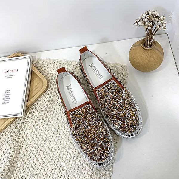 2021 new casual sports fashionable women's breathable strass increasing size shoes 35-43 ajiv, Black;white
2021 new casual sports fashionable women's breathable strass increasing size shoes 35-43 ajiv, Black;white