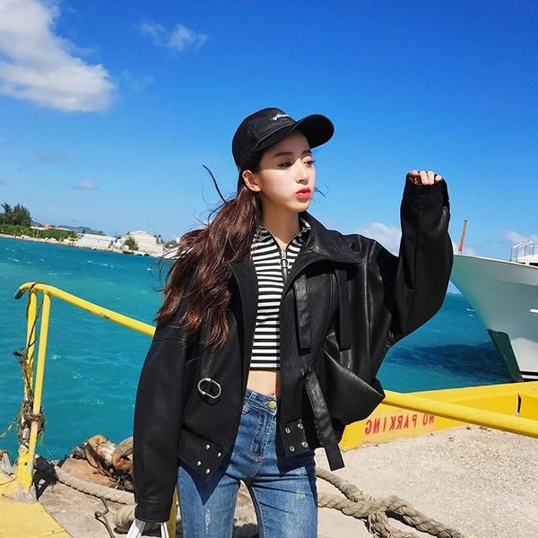 ftlzz new streetwear women loose pu faux leather jacket casual female motorcycle biker vintage batwing sleeve short black coat
ftlzz new streetwear women loose pu faux leather jacket casual female motorcycle biker vintage batwing sleeve short black coat