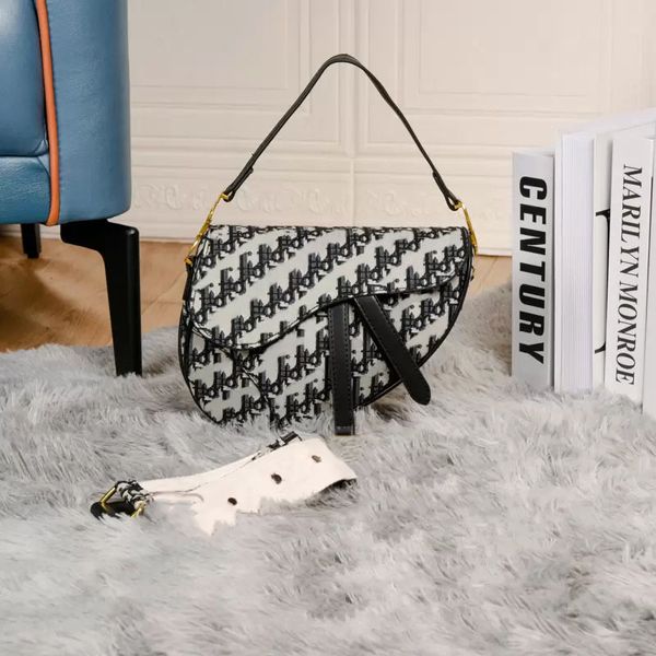 wholesale shoulder bags designer saddle bag woman fashion handbags lady floral embroiderys cowboy blue crossbody designer handbag wallets
wholesale shoulder bags designer saddle bag woman fashion handbags lady floral embroiderys cowboy blue crossbody designer handbag wallets