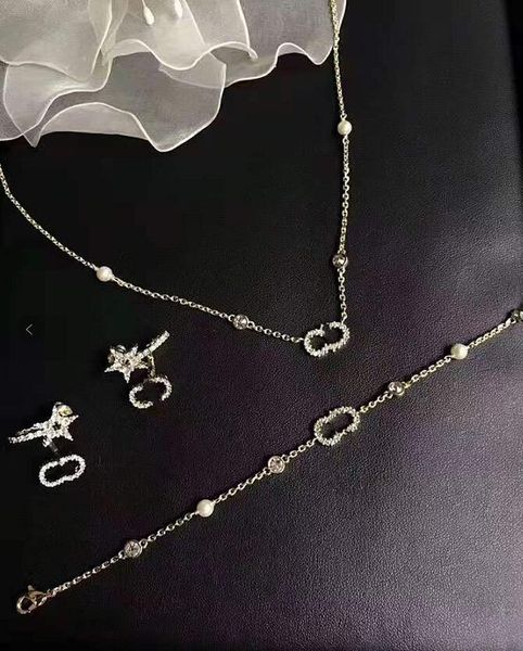 20 european and american style letter necklace designer champagne gold explosion necklace luxury foreign selling jewelry necklace 11111, Silver
20 european and american style letter necklace designer champagne gold explosion necklace luxury foreign selling jewelry necklace 11111, Silver