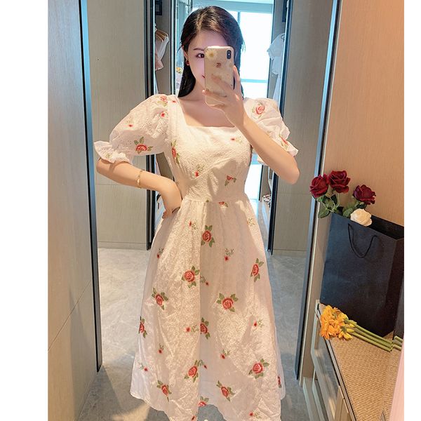 2021 new summer woman dressed square goal puff pink flower embroidered white women's lane design sj6u, Black;gray
2021 new summer woman dressed square goal puff pink flower embroidered white women's lane design sj6u, Black;gray