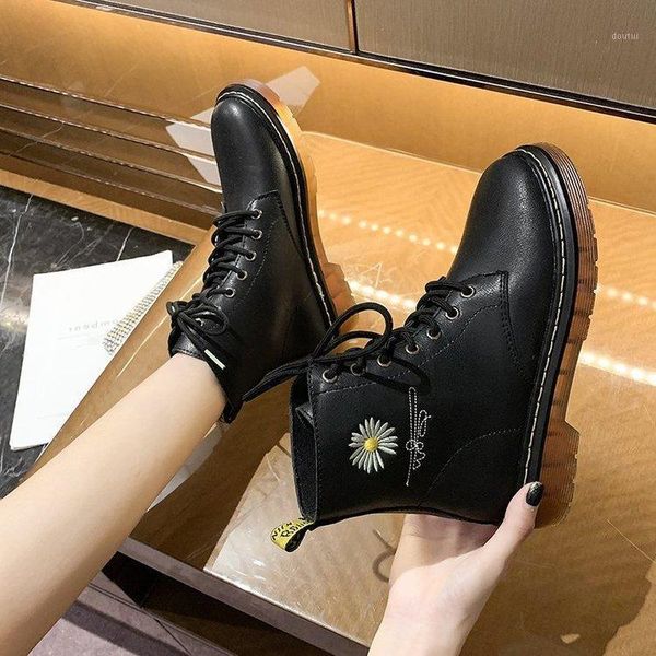 boots fashion autumn for women ladies low heel lace up outdoor shoes winter female floral ankle black flower1
boots fashion autumn for women ladies low heel lace up outdoor shoes winter female floral ankle black flower1