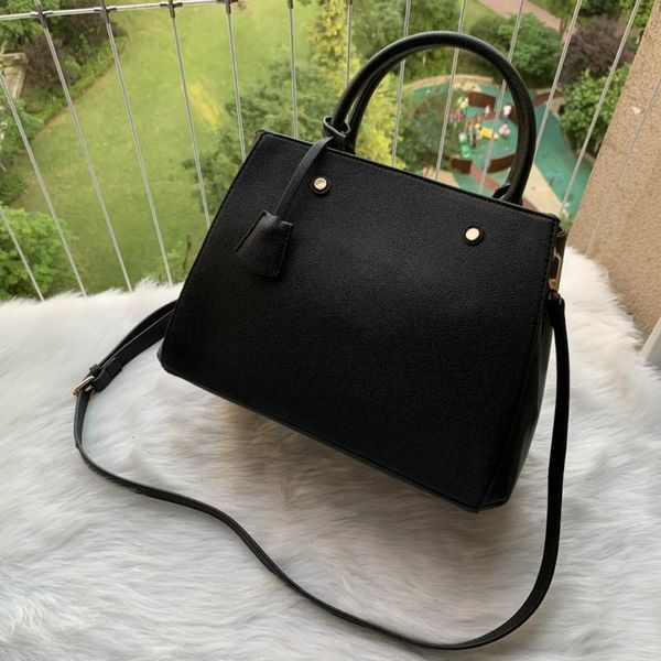 solds luxurys designers handbags purses montigne bag women tote brand letter embossing genuine leather shoulder bags crossbody bag
solds luxurys designers handbags purses montigne bag women tote brand letter embossing genuine leather shoulder bags crossbody bag