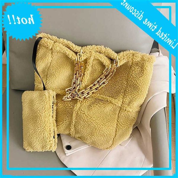 pluche chain for 2021 winter soft inclination burned shoulder towels women travelling baking lady chains handbag sac femme
pluche chain for 2021 winter soft inclination burned shoulder towels women travelling baking lady chains handbag sac femme