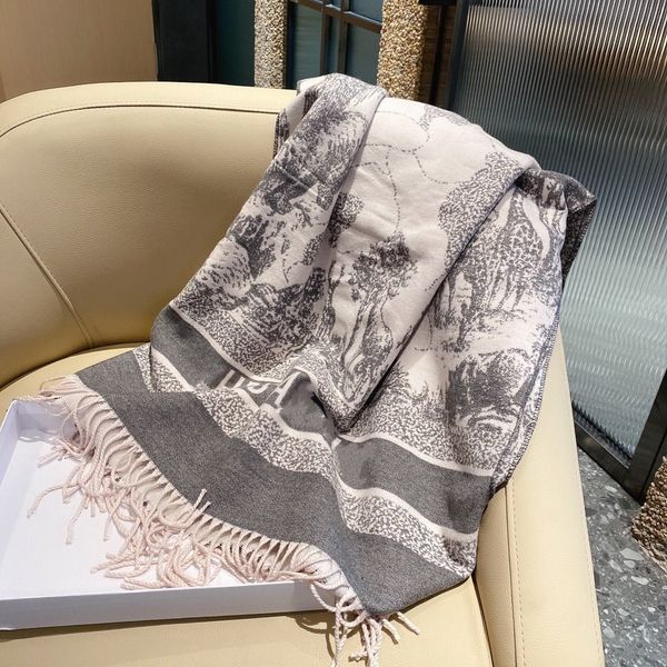brand exquisite jacquard fine spinning weaving scarf women's fashion autumn and winter circumference shawl gift box size186 * 64, Blue;gray
brand exquisite jacquard fine spinning weaving scarf women's fashion autumn and winter circumference shawl gift box size186 * 64, Blue;gray