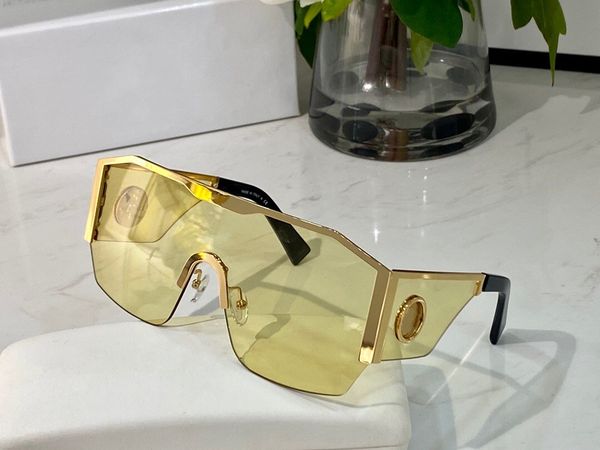2021 new 2220 womens sunglasses men sun glasses temperament women sunglasses fashion style protects eyes with box
2021 new 2220 womens sunglasses men sun glasses temperament women sunglasses fashion style protects eyes with box