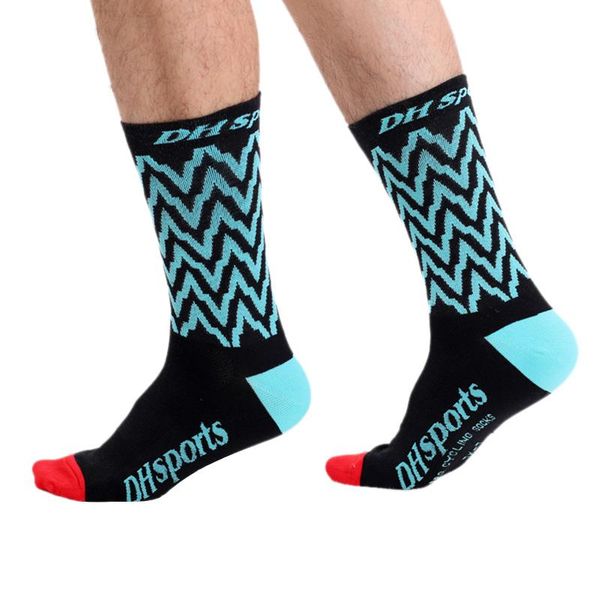 2020 professional sport outdoor cycling socks men women breathable endurable mid length compression training socks, Black 
2020 professional sport outdoor cycling socks men women breathable endurable mid length compression training socks, Black