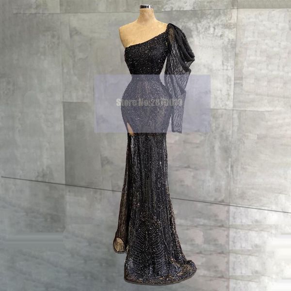 one shoulder black lace mermaid evening dress floor-length crystal beaded sequins high slit prom dress formal 2020 dubai1, White;black
one shoulder black lace mermaid evening dress floor-length crystal beaded sequins high slit prom dress formal 2020 dubai1, White;black