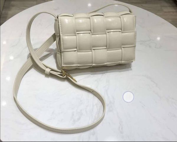 fashion bags handbag designer bag cross body women's messenger bag casual temperament pleated chequered woven leather pillow bag
fashion bags handbag designer bag cross body women's messenger bag casual temperament pleated chequered woven leather pillow bag