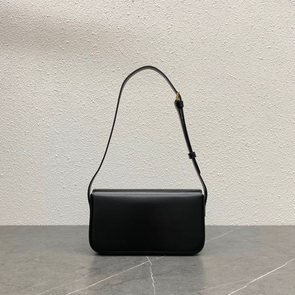 2022 spring and summer limited edition arc de triomphe underarm bag fashionable and versatile
2022 spring and summer limited edition arc de triomphe underarm bag fashionable and versatile