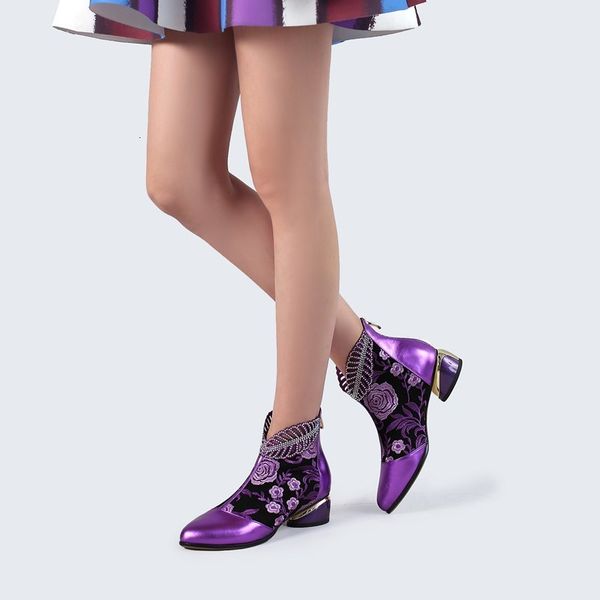 2021 new women's shoes genuine boots embroidered ethnic spring aazf, Black
2021 new women's shoes genuine boots embroidered ethnic spring aazf, Black