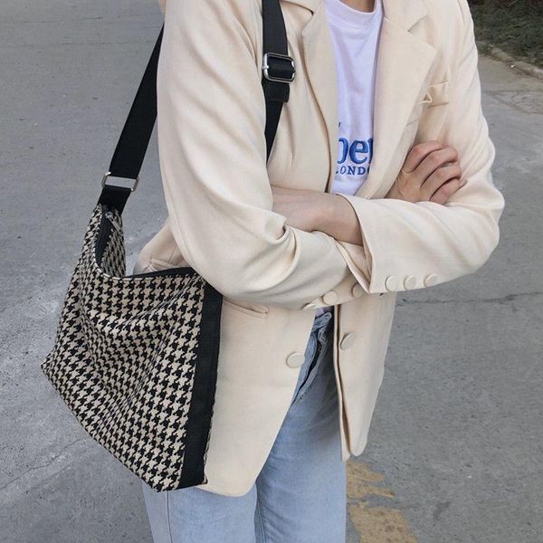 simple design houndstooth female crossbody bag retro ladies handbags casual tote large capacity women wool canvas shoulder bags
simple design houndstooth female crossbody bag retro ladies handbags casual tote large capacity women wool canvas shoulder bags