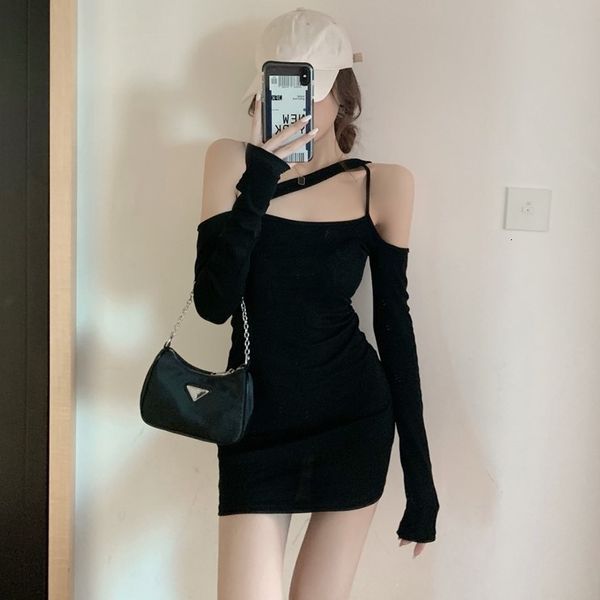 autumn 2020 new slim fit off shoulder hanging neck hip wrap a-line skirt temperament long sleeve dress women's wear
autumn 2020 new slim fit off shoulder hanging neck hip wrap a-line skirt temperament long sleeve dress women's wear