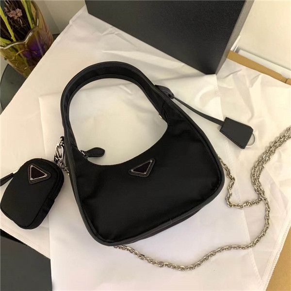 worldwide shipping classic fashion luxury double bag cover canvas shoulder bag metal chain tote bag size 19cm 12cm 6cm, Black;red
worldwide shipping classic fashion luxury double bag cover canvas shoulder bag metal chain tote bag size 19cm 12cm 6cm, Black;red