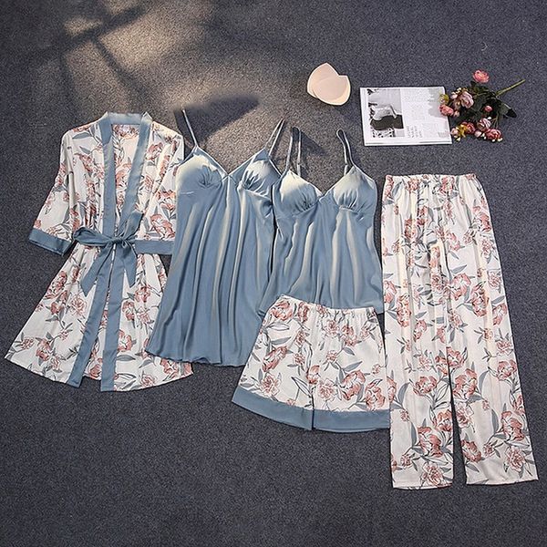 3pieces/lot 2021 spring autumn women silk pajamas sets with chest pads flower print pijama sleepwear 4 pieces spaghetti strap satin pyjamas, Black;red
3pieces/lot 2021 spring autumn women silk pajamas sets with chest pads flower print pijama sleepwear 4 pieces spaghetti strap satin pyjamas, Black;red