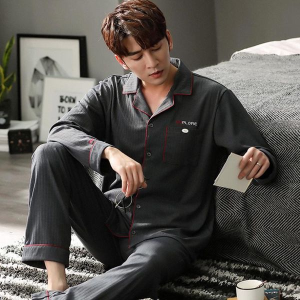men's sleepwear 2021 autumn winter men pajamas long sleeve male pajama set father pure full cotton for homewear, Black;brown
men's sleepwear 2021 autumn winter men pajamas long sleeve male pajama set father pure full cotton for homewear, Black;brown