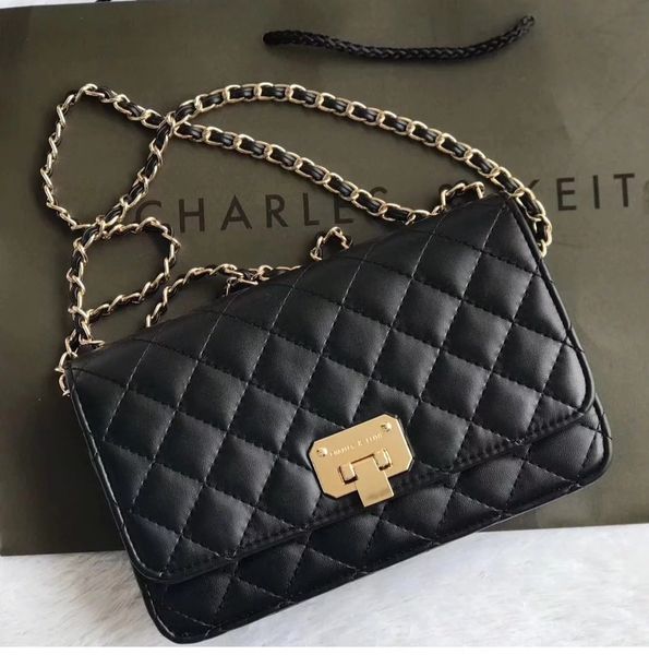 малого ck изящных цепей плечо crossbody женщины новых гуанчжоу кожгалантерея малого ck изящная цепь сумка алмаз алмаз crossbod
малого ck изящных цепей плечо crossbody женщины новых гуанчжоу кожгалантерея малого ck изящная цепь сумка алмаз алмаз crossbod