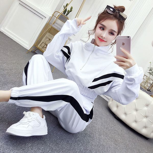 2021 new female tracksuit autumn and winter wear korean casual sports suit loose plus wool two-piece joint peks, White
2021 new female tracksuit autumn and winter wear korean casual sports suit loose plus wool two-piece joint peks, White