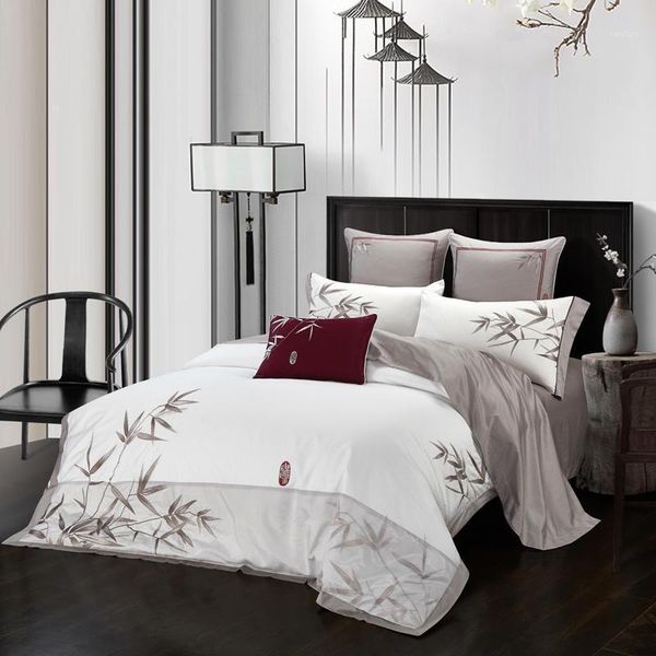 37 4/7pcs egyptian cotton embroidery duvet cover sets king size bedding sets pillowcases jogo de cama bed linen1
37 4/7pcs egyptian cotton embroidery duvet cover sets king size bedding sets pillowcases jogo de cama bed linen1