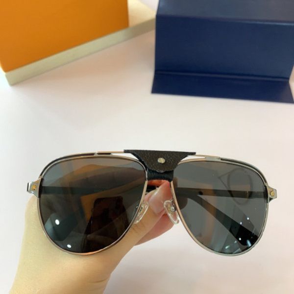new ct0192s design sunglasses for women popular fashion summer style with the stones uv400 protection lens come with case box
new ct0192s design sunglasses for women popular fashion summer style with the stones uv400 protection lens come with case box