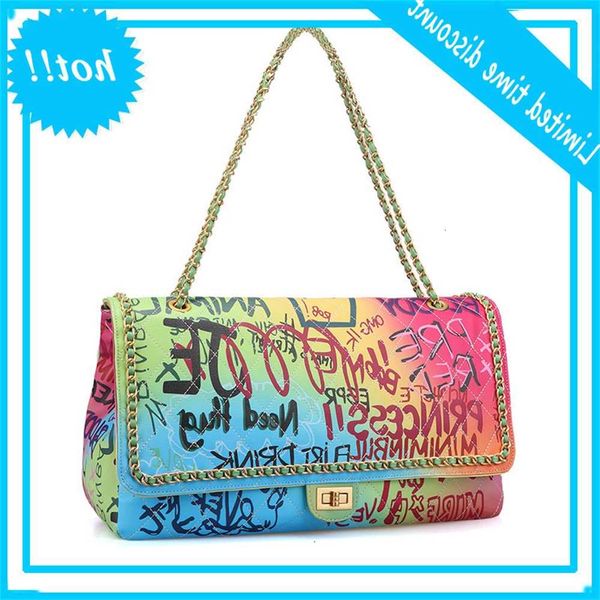 maidudu 2019 new fashion small fragrance lingge chain painted graffiti bag women's one shoulder messenger
maidudu 2019 new fashion small fragrance lingge chain painted graffiti bag women's one shoulder messenger