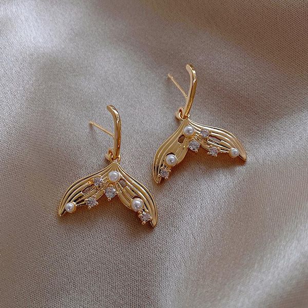 earrings 2021 trend mermaid tail shape pearl unusual earrings for woman fashion jewelry party elegant luxury unusual accessories, Silver
earrings 2021 trend mermaid tail shape pearl unusual earrings for woman fashion jewelry party elegant luxury unusual accessories, Silver