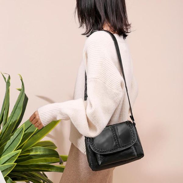 handbags delicate design solid color messenger bag women casual shoulder crossbody pu leather handbag for hiking
handbags delicate design solid color messenger bag women casual shoulder crossbody pu leather handbag for hiking