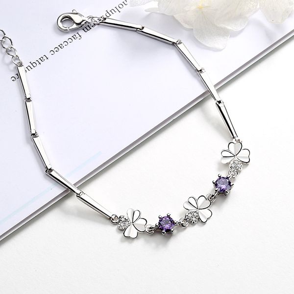 gift women's four-leaf clover rotating flower bracelet korean lucky four-leaf clover diamond bracelet, Golden;silver
gift women's four-leaf clover rotating flower bracelet korean lucky four-leaf clover diamond bracelet, Golden;silver