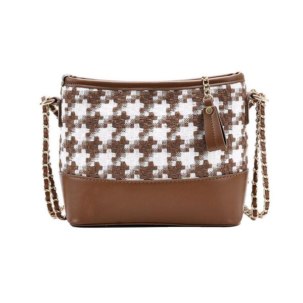 cross body 2021 women's bag single shoulder crossbody handbag collision color rhombus chain pu and woven material
cross body 2021 women's bag single shoulder crossbody handbag collision color rhombus chain pu and woven material