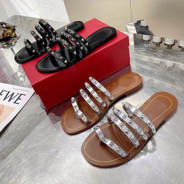 womens fashion spring and summer new rivet open toe flat shoes half slippers solid color womens sandals original box 35-42, Black
womens fashion spring and summer new rivet open toe flat shoes half slippers solid color womens sandals original box 35-42, Black