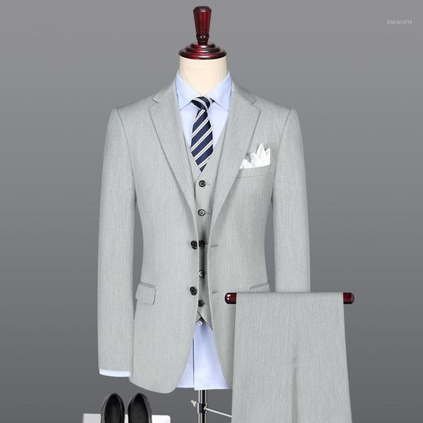 single breasted light grey mens suits with pant vest wedding suits for men wedding groom wear slim fit casual blazer plus1, White;black
single breasted light grey mens suits with pant vest wedding suits for men wedding groom wear slim fit casual blazer plus1, White;black