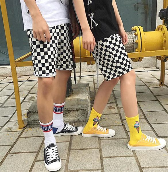 summer checkered plaid loose shorts, White;black