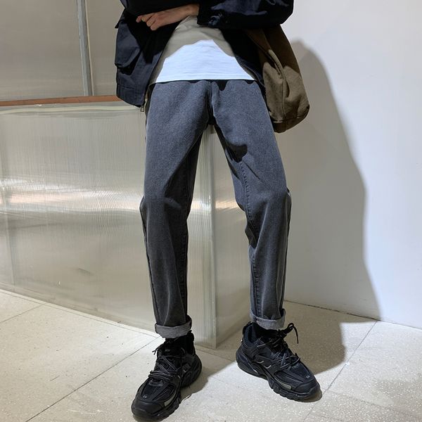 black jeans men's autumn loose straight korean casual japanese retro fashion versatile trousers
black jeans men's autumn loose straight korean casual japanese retro fashion versatile trousers