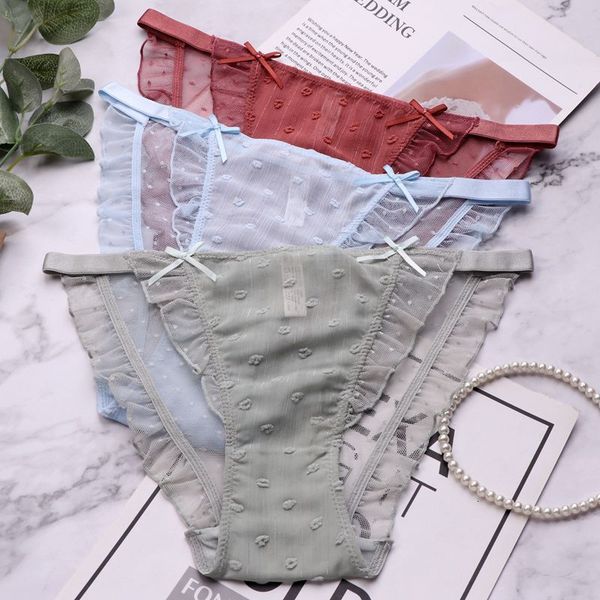 5595 lace thong t-pants light luxury hollow transparent middle low waist fashionable girl's triangle pants, Black;pink
5595 lace thong t-pants light luxury hollow transparent middle low waist fashionable girl's triangle pants, Black;pink