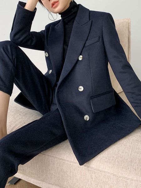 autumn winter professional two piece with micro wide shoulder silhouette suit for women's slim and fashionable nine point, Gray
autumn winter professional two piece with micro wide shoulder silhouette suit for women's slim and fashionable nine point, Gray