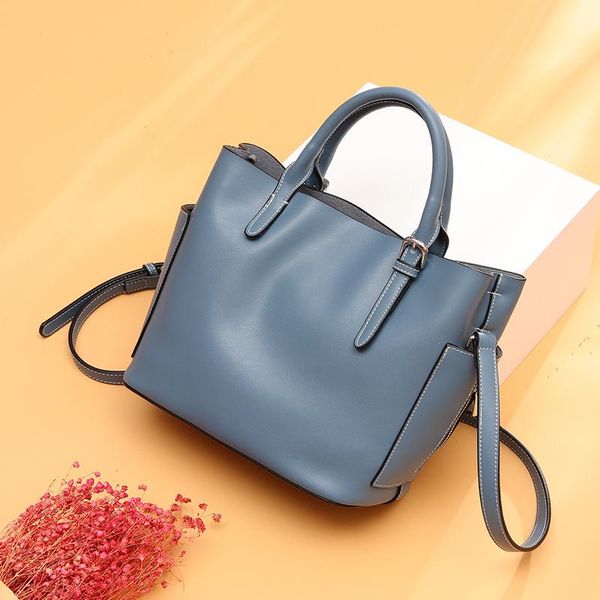 2020 new genuine leather big women handbag female crossbody bag summer girls shoulder bags messenger bags cowhide
2020 new genuine leather big women handbag female crossbody bag summer girls shoulder bags messenger bags cowhide