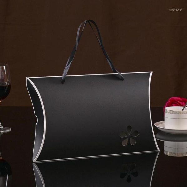 large pillow shape cardboard box gift box 20pcs 32*20*5.5cm black pastry packaging bag red wedding gifts and favors gift1
large pillow shape cardboard box gift box 20pcs 32*20*5.5cm black pastry packaging bag red wedding gifts and favors gift1
