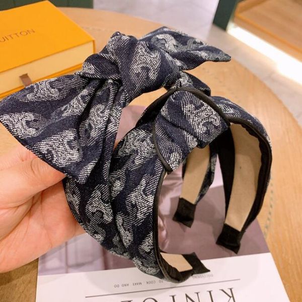 dongmen south korea women cross knot hairband vintage cowboy print hair hoop women wide-edge big bow head hoop hair accessories, Black;brown
dongmen south korea women cross knot hairband vintage cowboy print hair hoop women wide-edge big bow head hoop hair accessories, Black;brown