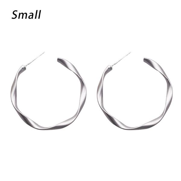 hoop & huggie gold open small earings minimalist mabrass geometric circle, Golden;silver
hoop & huggie gold open small earings minimalist mabrass geometric circle, Golden;silver