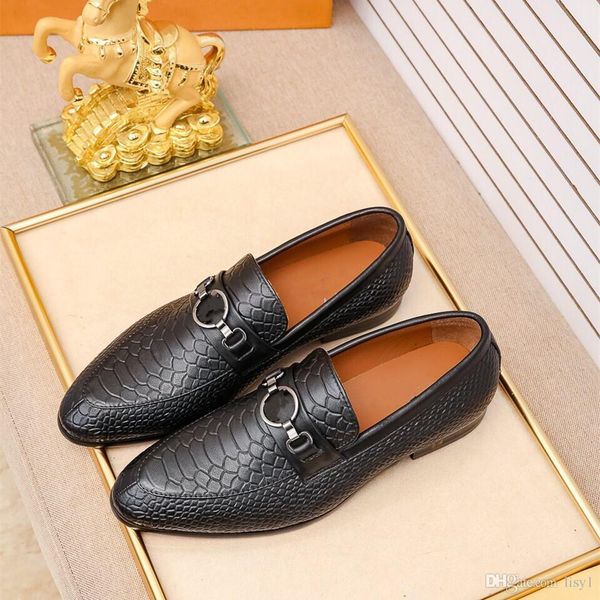 20 19ss new men's quality cowhide leather shoes british business extra size 38-45 soft leather luxury man split leather dress shoes 33, Black
20 19ss new men's quality cowhide leather shoes british business extra size 38-45 soft leather luxury man split leather dress shoes 33, Black