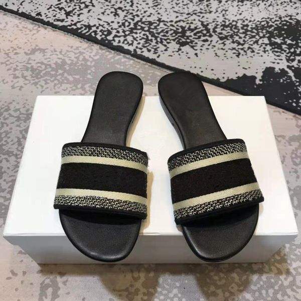 new designer paris women sandals slippers embroidery canvas sandal flip flops ladies summer classic beach flat slides slipper shoes, Black
new designer paris women sandals slippers embroidery canvas sandal flip flops ladies summer classic beach flat slides slipper shoes, Black