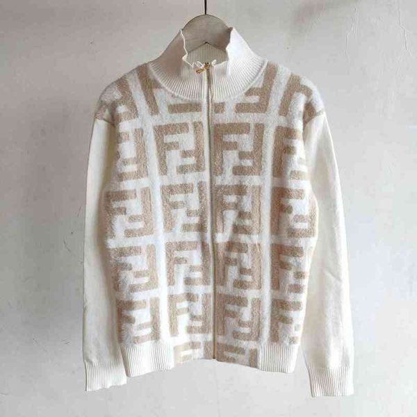 2022 factory wholesale new autumn and winter women's mink hair half high collar zipper long sleeve slim fitting knitted cardigan good q, White;black
2022 factory wholesale new autumn and winter women's mink hair half high collar zipper long sleeve slim fitting knitted cardigan good q, White;black