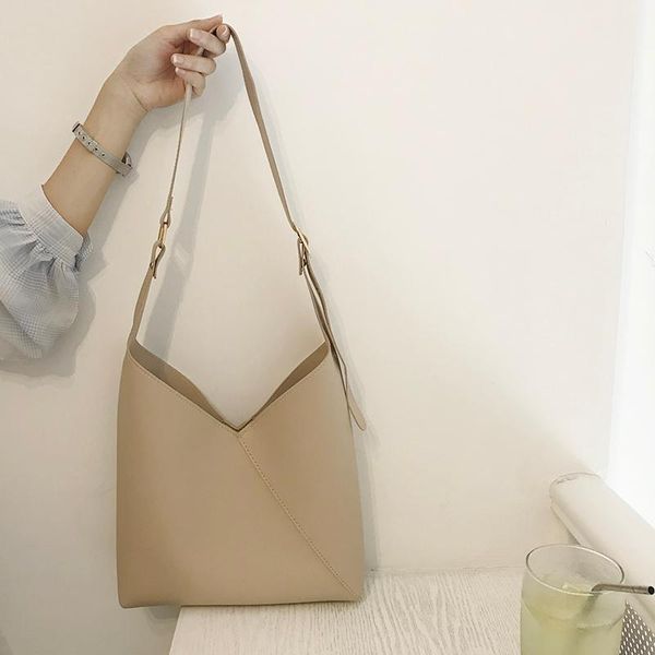 korean female student simple leisure handbag 2020 women bucket bags solid color single shoulder two piece casual pack b588
korean female student simple leisure handbag 2020 women bucket bags solid color single shoulder two piece casual pack b588
