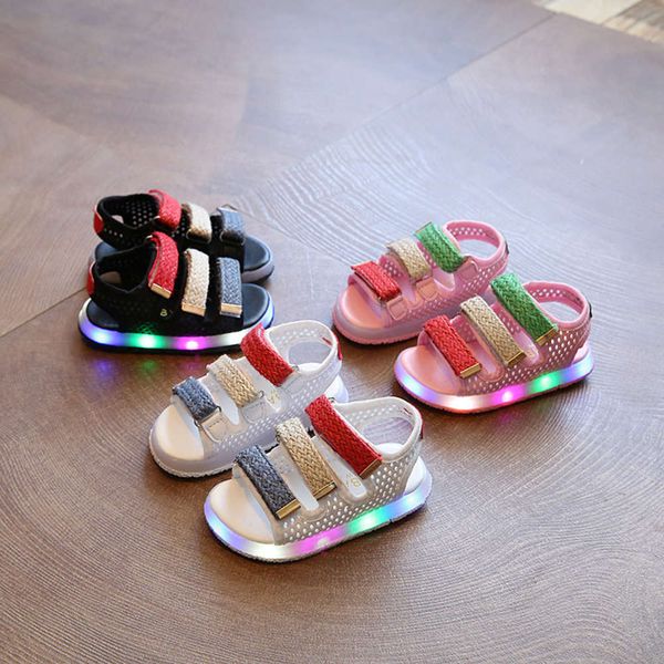 children's boys' sandals 2019 led summer lighting girls' beach sho korean hollow out breathable soft sole, Black;red
children's boys' sandals 2019 led summer lighting girls' beach sho korean hollow out breathable soft sole, Black;red